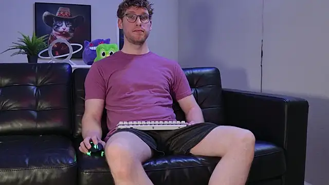 BlueEyedTallGuy94 online show from 10/15/25, 12:44