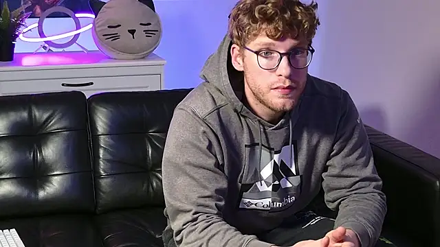 BlueEyedTallGuy94 online show from 11/07/25, 11:38