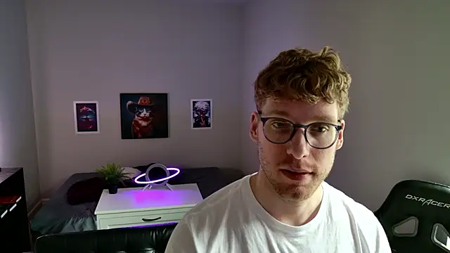 BlueEyedTallGuy94 online show from 02/18/26, 07:43