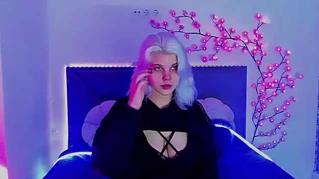 JoannLowe online show from 04/19/26, 07:16