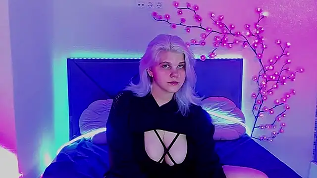 JoannLowe online show from 06/03/26, 06:57