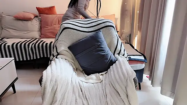 QQ-tutu online show from 03/02/26, 02:14