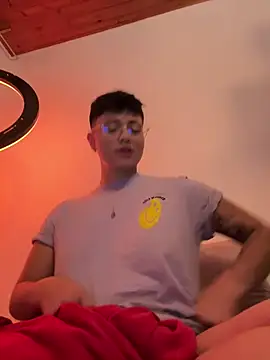 Ashley Chriss online show from 01/11/25, 03:02