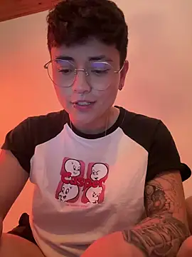 Ashley Chriss online show from 01/26/25, 07:21