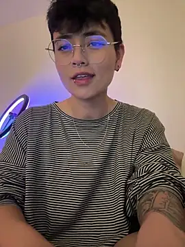 Ashley Chriss online show from 03/13/25, 02:05