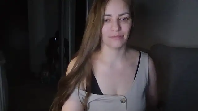 AnnaDiamond1 online show from 02/11/26, 10:59