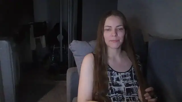 AnnaDiamond1 online show from 04/04/26, 11:35