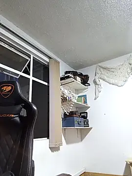 Siriss boyrag online show from 11/29/25, 05:32