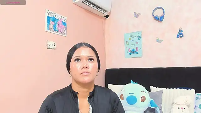 Snapshot of sara_mendez2 chatting on 05/12/26, 11:46 sara mendez2 online show from 05/12/26, 11:46