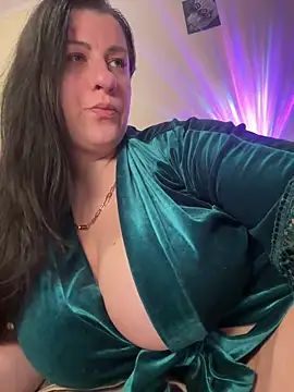 Evelinia online show from 11/07/25, 03:23