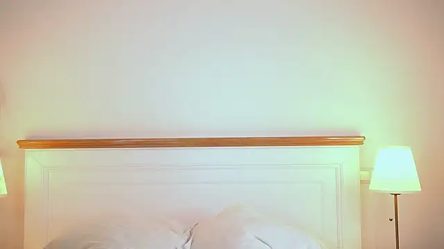 Snapshot of AdelineKing chatting on 06/25/26, 01:38 AdelineKing online show from 06/25/26, 01:38