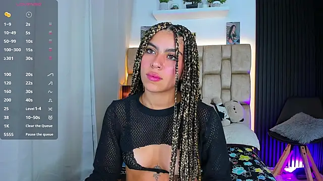 little sophie18 online show from 10/18/25, 07:58