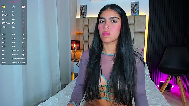 little sophie18 online show from 04/18/26, 08:31