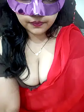 Snapshot of Shivi_shahh chatting on 02/02/25, 05:26 Shivi shahh online show from 02/02/25, 05:26