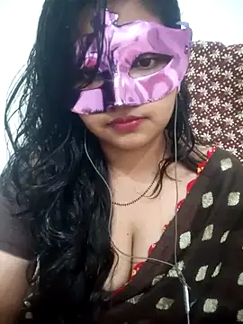 Snapshot of Shivi_shahh chatting on 10/03/25, 05:43 Shivi shahh online show from 10/03/25, 05:43