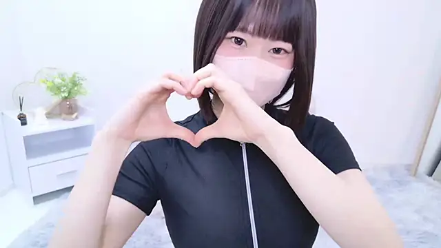 Im Yu-na online show from 02/24/25, 12:52