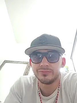 kevinsito1 online show from 05/25/26, 04:24