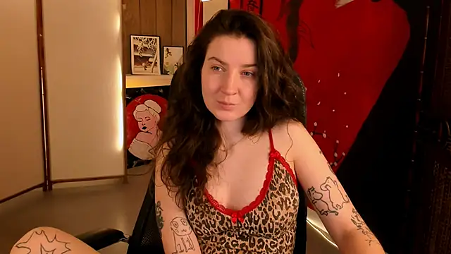 Snapshot of JackieByrd chatting on 10/15/25, 01:22 JackieByrd online show from 10/15/25, 01:22