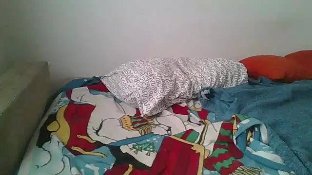 Snapshot of hairygirl80 chatting on 02/06/26, 10:07 hairygirl80 online show from 02/06/26, 10:07