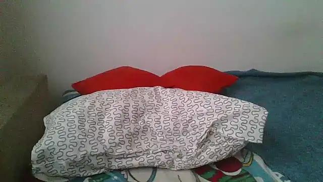 Snapshot of hairygirl80 chatting on 02/20/26, 09:32 hairygirl80 online show from 02/20/26, 09:32