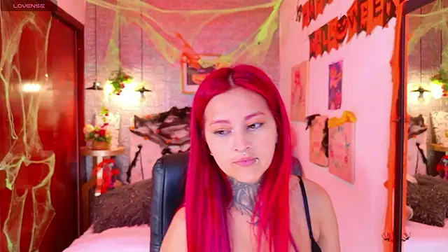 meghan nill online show from 10/21/25, 02:56