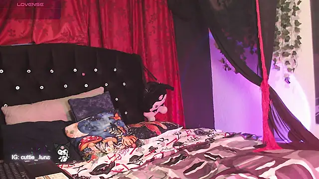 Poison luna online show from 03/04/26, 05:57