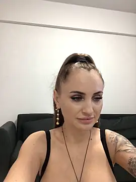 madonnaaaa online show from 11/24/25, 06:29