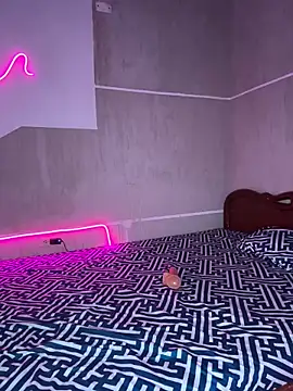 Mauuu18 online show from 02/01/25, 04:35