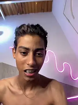 Mauuu18 online show from 02/16/25, 03:37