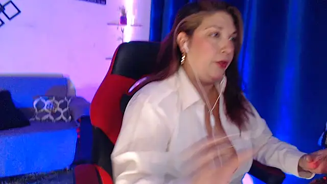 Scarlette thoms online show from 10/11/25, 10:08