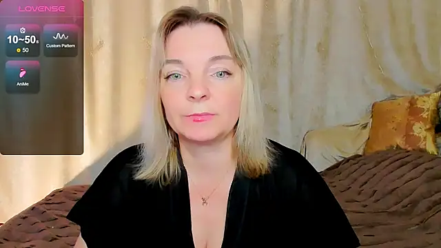 Regina  blue online show from 10/17/25, 03:36