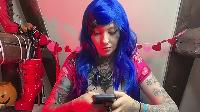 Snapshot of coyemoo chatting on 02/23/26, 10:56 coyemoo online show from 02/23/26, 10:56