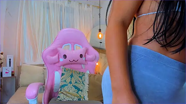 Natasha hartaman online show from 12/04/25, 08:50