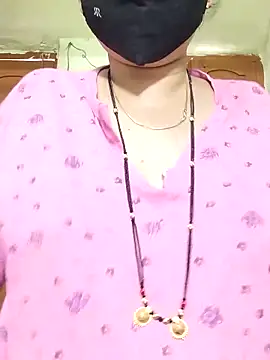 Snapshot of Kashish_18 chatting on 05/18/26, 07:36 Kashish 18 online show from 05/18/26, 07:36
