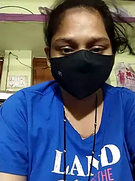 Snapshot of Kashish_18 chatting on 06/08/26, 09:42 Kashish 18 online show from 06/08/26, 09:42