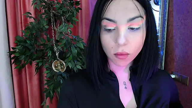 MissJuliax online show from 11/17/25, 07:03