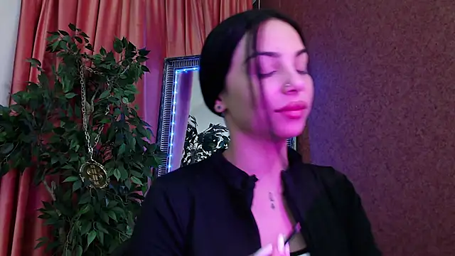 MissJuliax online show from 11/25/25, 07:08