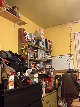 Snapshot of Sleeker99 chatting on 02/12/26, 05:13 Sleeker99 online show from 02/12/26, 05:13