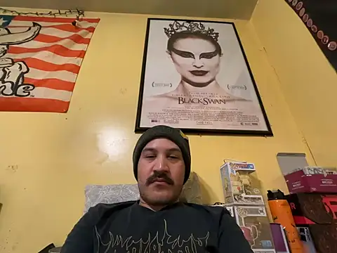 Snapshot of Sleeker99 chatting on 03/04/26, 01:44 Sleeker99 online show from 03/04/26, 01:44