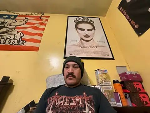 Snapshot of Sleeker99 chatting on 03/06/26, 03:58 Sleeker99 online show from 03/06/26, 03:58