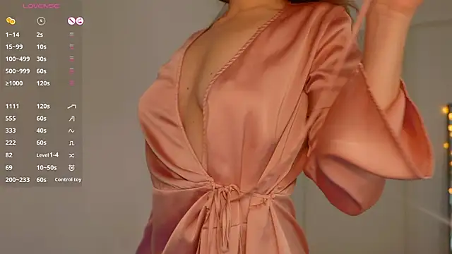 Snapshot of FazeyJ_ chatting on 12/19/24, 07:07 FazeyJ online show from 12/19/24, 07:07