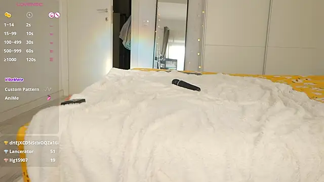 Snapshot of FazeyJ_ chatting on 12/19/24, 10:13 FazeyJ online show from 12/19/24, 10:13