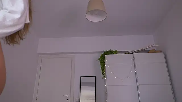 Snapshot of FazeyJ_ chatting on 11/22/25, 07:40 FazeyJ online show from 11/22/25, 07:40