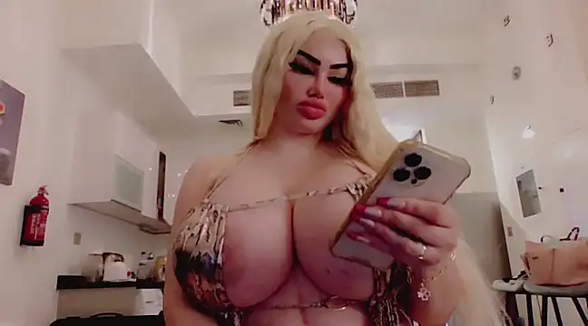 bibibugatti online show from 02/11/25, 05:07