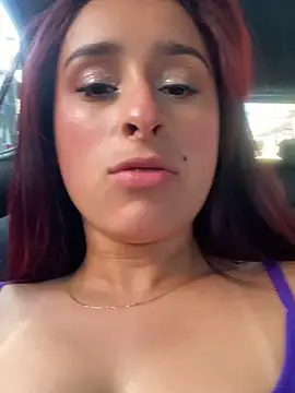 Snapshot of hannaa_brown chatting on 12/10/24, 10:05 hannaa brown online show from 12/10/24, 10:05