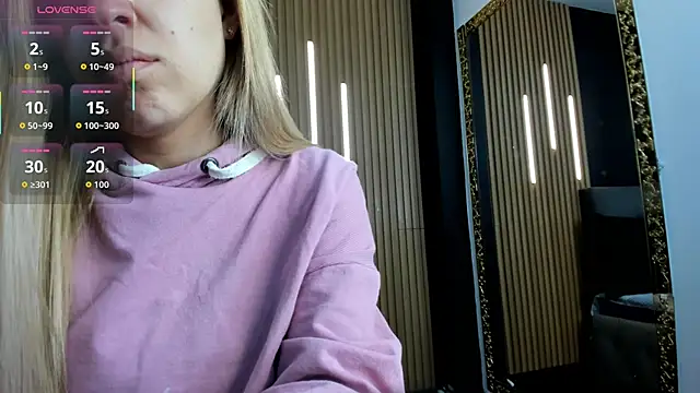 EvaaLovia1 online show from 04/16/26, 01:23