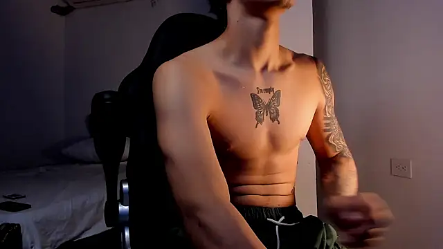 Snakebutterfly online show from 01/11/25, 07:17