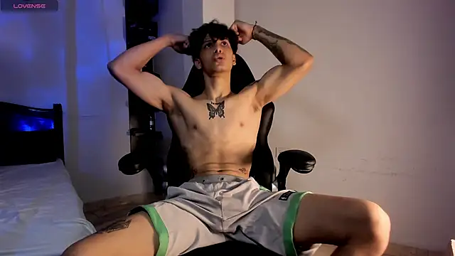 Snakebutterfly online show from 03/09/25, 11:03