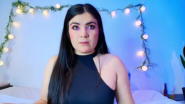 Amara vega online show from 04/08/26, 08:14