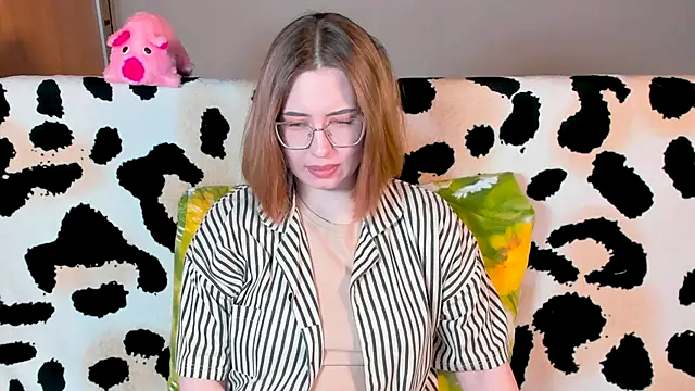 VeronikaKissuchi online show from 02/10/25, 08:21